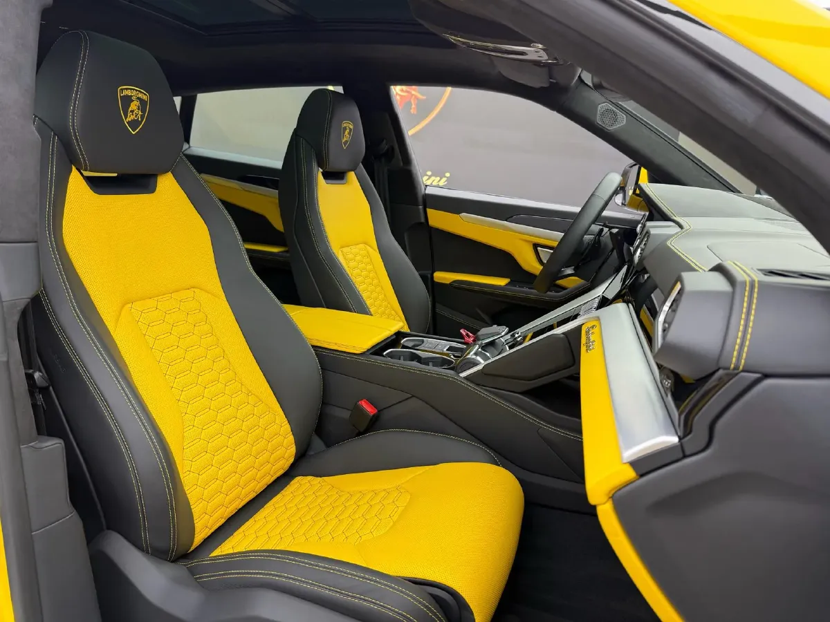 2021 Lamborghini Urus 4.0T 641HP V8 8AT,autocango,china used car exporter,china ev exporter,chinese used car exporter,chinese used ev exporter