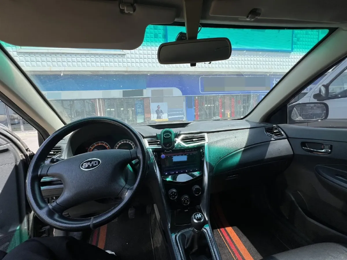 2020 BYD F3 1.5L 109HP L4 5MT,autocango,china used car exporter,china ev exporter,chinese used car exporter,chinese used ev exporter
