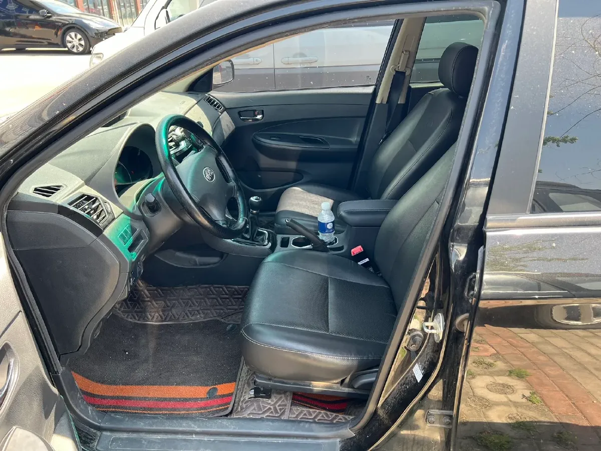 2020 BYD F3 1.5L 109HP L4 5MT,autocango,china used car exporter,china ev exporter,chinese used car exporter,chinese used ev exporter