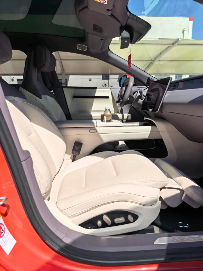2025 Avatr 06 REEV 156HP REEV,autocango,china used car exporter,china ev exporter,chinese used car exporter,chinese used ev exporter