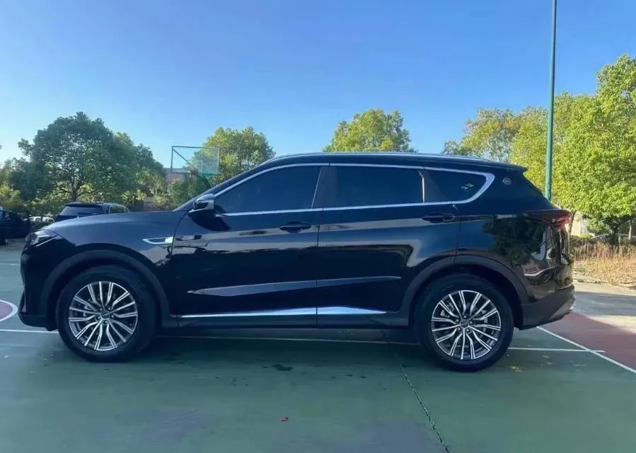 2023 ChangAn Oshan X7 Plus 1.5T 188HP L4 7DCT,autocango,china used car exporter,china ev exporter,chinese used car exporter,chinese used ev exporter