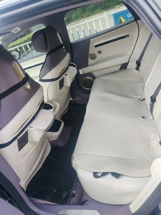 2025 Avatr 06 REEV 156HP REEV,autocango,china used car exporter,china ev exporter,chinese used car exporter,chinese used ev exporter