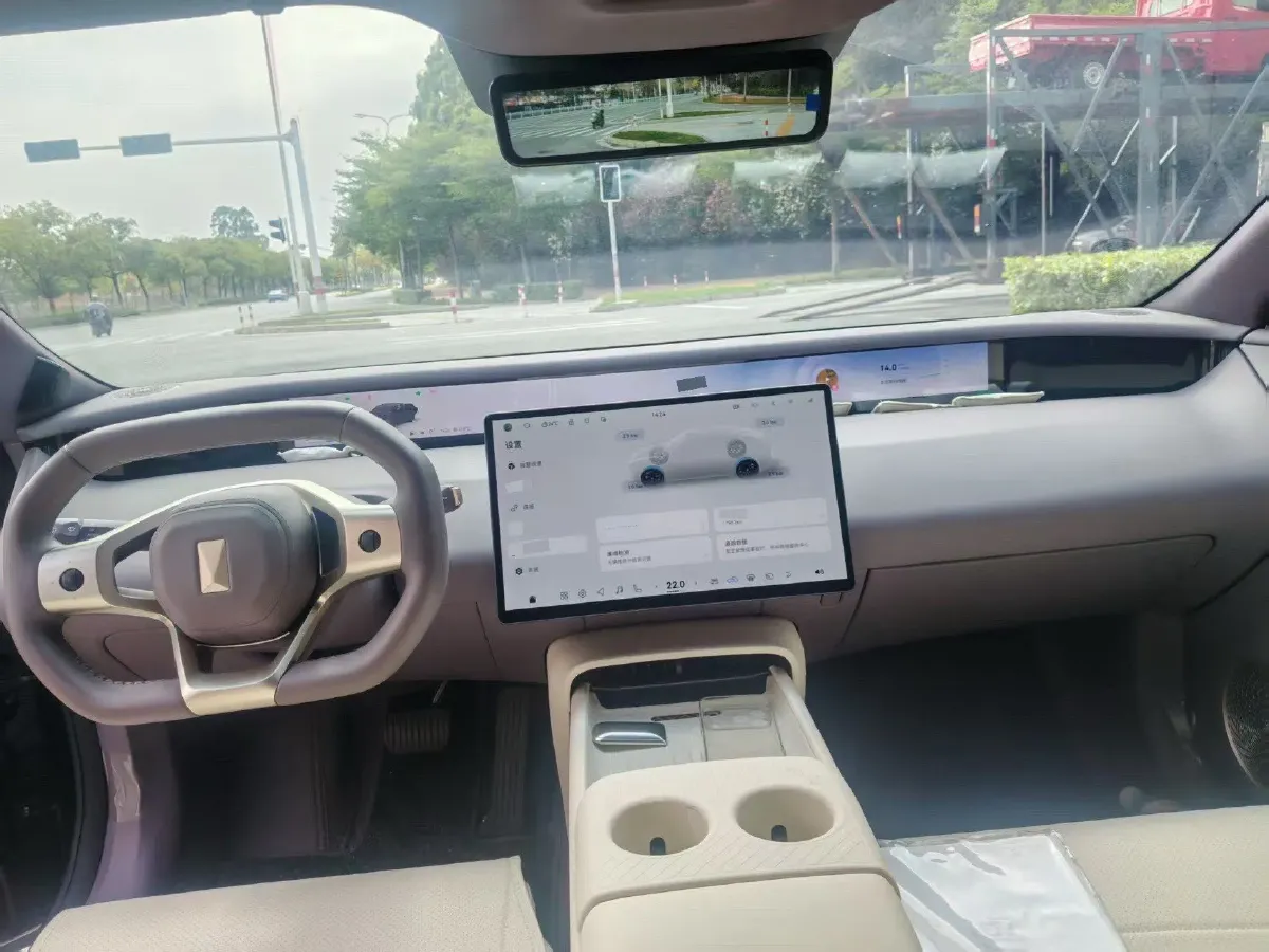 2025 Avatr 06 REEV 156HP REEV,autocango,china used car exporter,china ev exporter,chinese used car exporter,chinese used ev exporter