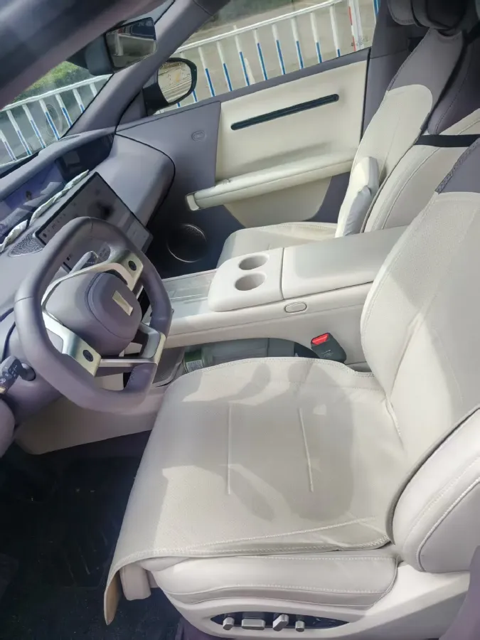 2025 Avatr 06 REEV 156HP REEV,autocango,china used car exporter,china ev exporter,chinese used car exporter,chinese used ev exporter