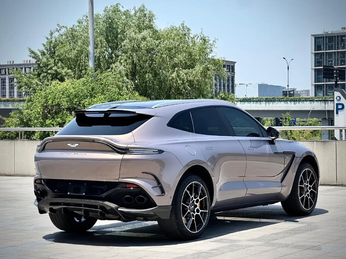 2020 Aston Martin DBX 4.0T 550HP V8 9AT,autocango,china used car exporter,china ev exporter,chinese used car exporter,chinese used ev exporter