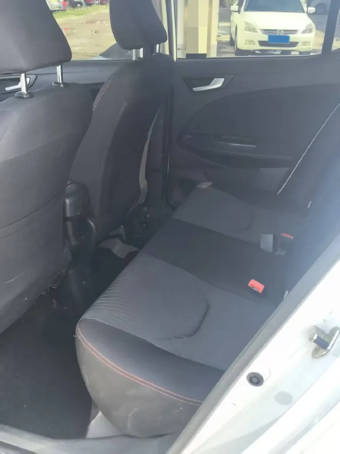 2016 FAW Jumpal D60 1.5L 102HP L4 5MT,autocango,china used car exporter,china ev exporter,chinese used car exporter,chinese used ev exporter
