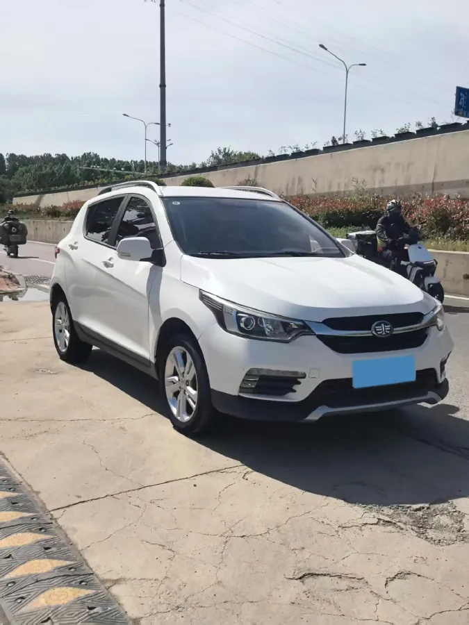 2016 FAW Jumpal D60 1.5L 102HP L4 5MT,autocango,china used car exporter,china ev exporter,chinese used car exporter,chinese used ev exporter