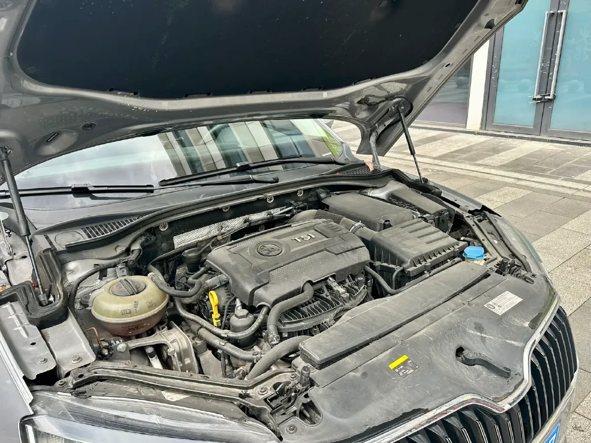 2018 Nissan Terra 2.5L 184HP L4 7AT,autocango,china used car exporter,china ev exporter,chinese used car exporter,chinese used ev exporter