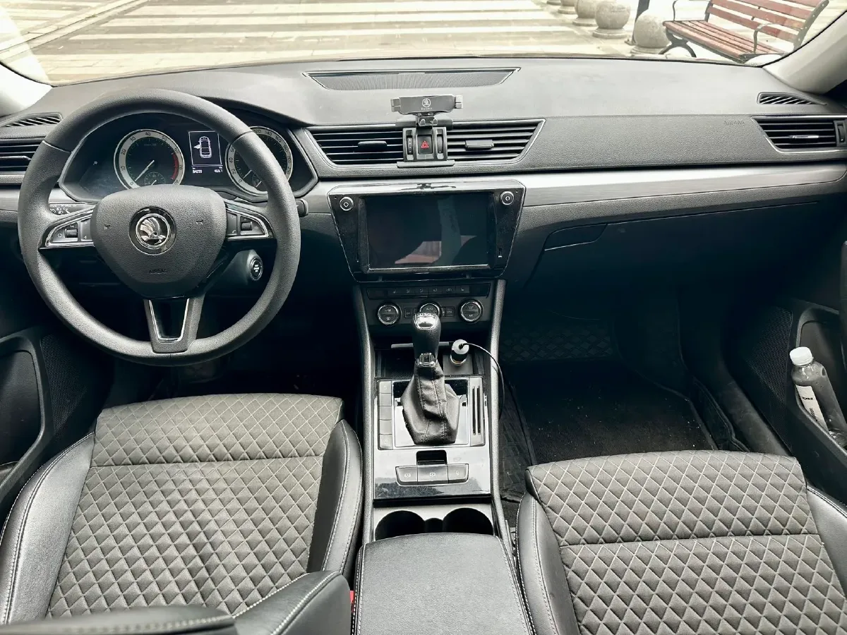 2018 Nissan Terra 2.5L 184HP L4 7AT,autocango,china used car exporter,china ev exporter,chinese used car exporter,chinese used ev exporter