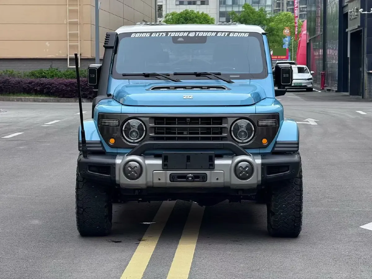 2025 212 212 T01 2.0T 252HP L4 8AT,autocango,china used car exporter,china ev exporter,chinese used car exporter,chinese used ev exporter