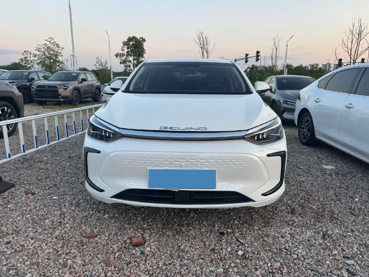 2022 Bestune B70 2.0T 224HP L4 6AT,autocango,china used car exporter,china ev exporter,chinese used car exporter,chinese used ev exporter