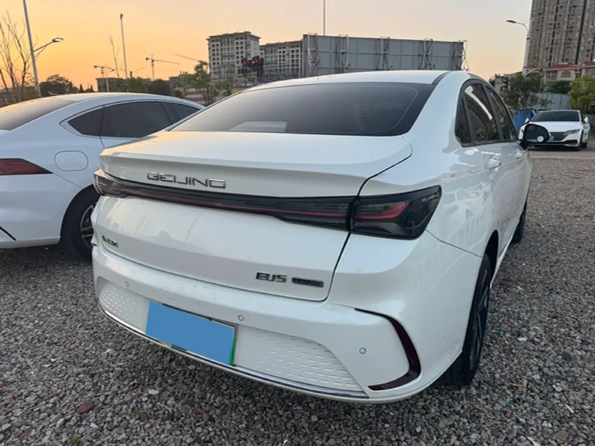2022 Bestune B70 2.0T 224HP L4 6AT,autocango,china used car exporter,china ev exporter,chinese used car exporter,chinese used ev exporter