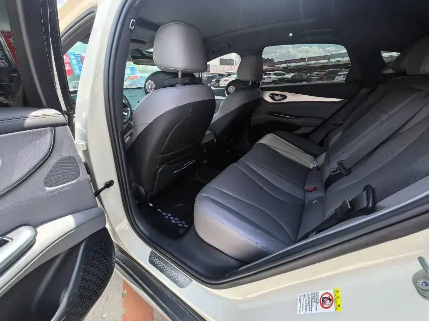 2025 BYD Seal07 DM-i 1.5L 101HP L4 E-CVT PHEV 17.6KWH,autocango,china used car exporter,china ev exporter,chinese used car exporter,chinese used ev exporter