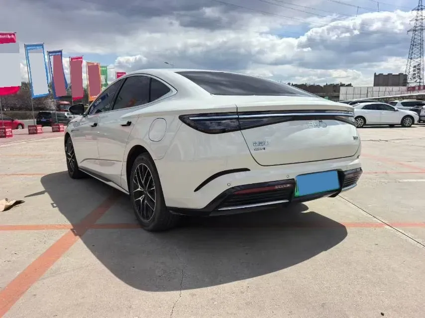 2025 BYD Seal07 DM-i 1.5L 101HP L4 E-CVT PHEV 17.6KWH,autocango,china used car exporter,china ev exporter,chinese used car exporter,chinese used ev exporter