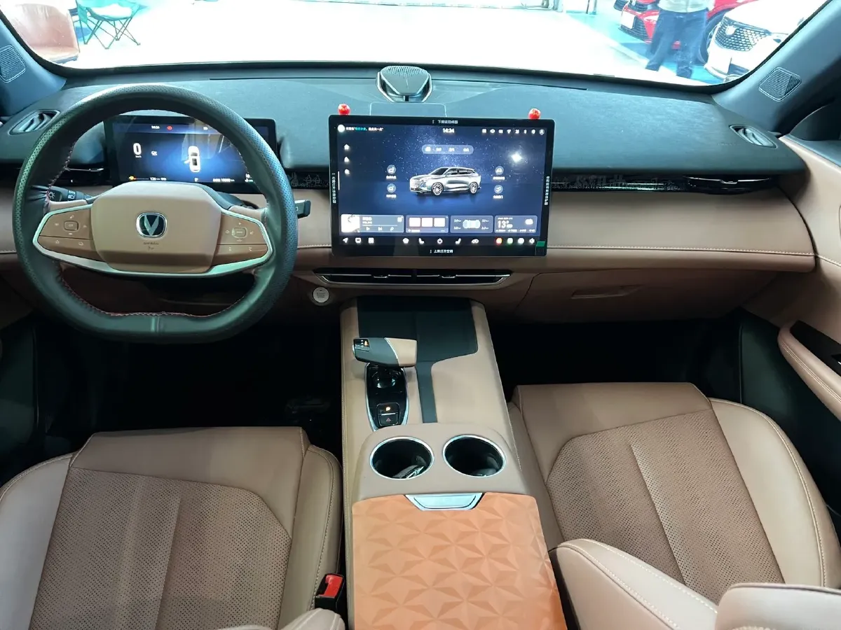 2025 ChangAn UNI-Z 1.5T 188HP L4 7DCT,autocango,china used car exporter,china ev exporter,chinese used car exporter,chinese used ev exporter