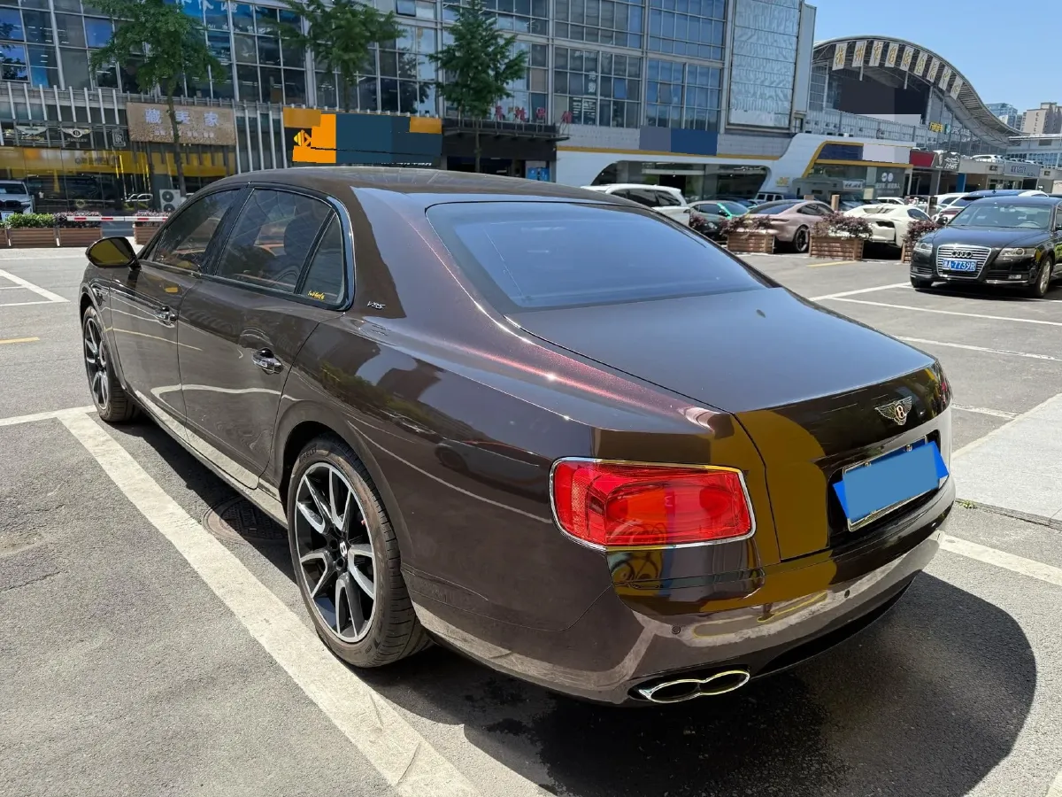2017 Bentley Flying Spur 4.0T 528HP V8 8AT,autocango,china used car exporter,china ev exporter,chinese used car exporter,chinese used ev exporter
