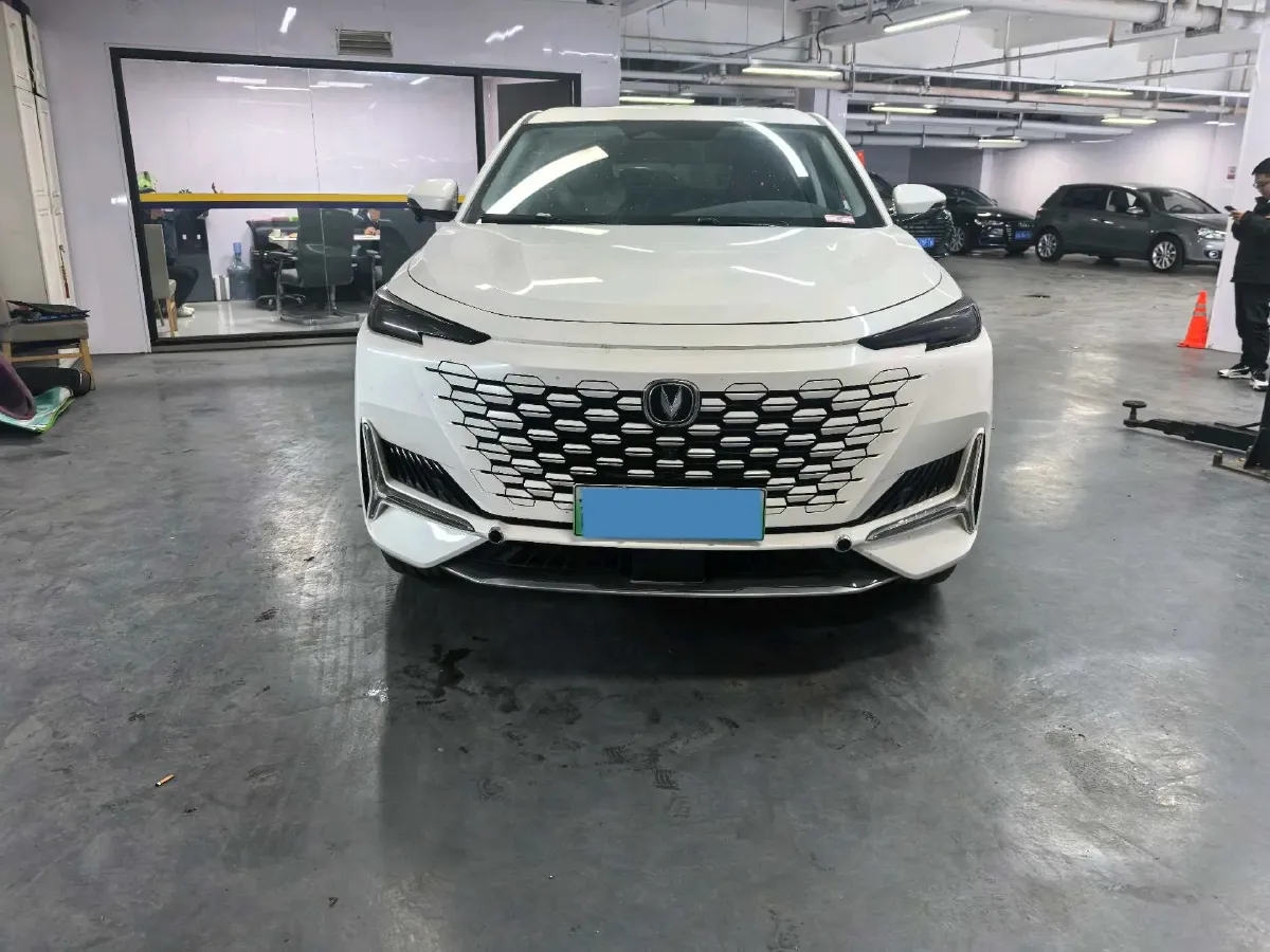 2022 Chevrolet Menlo BEV 61.1KWH,autocango,china used car exporter,china ev exporter,chinese used car exporter,chinese used ev exporter