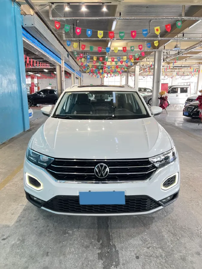2022 Volkswagen T-Roc 1.4T 150HP L4 7DCT,autocango,china used car exporter,china ev exporter,chinese used car exporter,chinese used ev exporter
