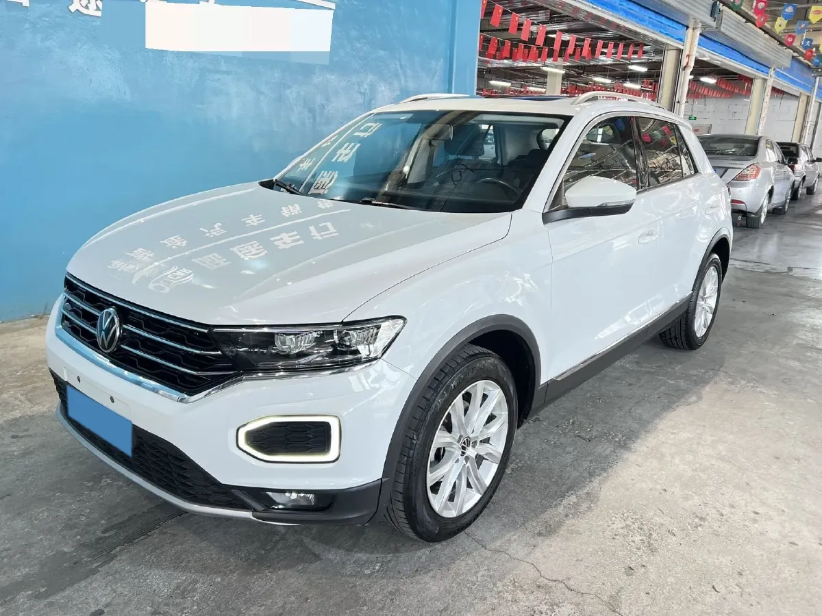 2022 Volkswagen T-Roc 1.4T 150HP L4 7DCT,autocango,china used car exporter,china ev exporter,chinese used car exporter,chinese used ev exporter