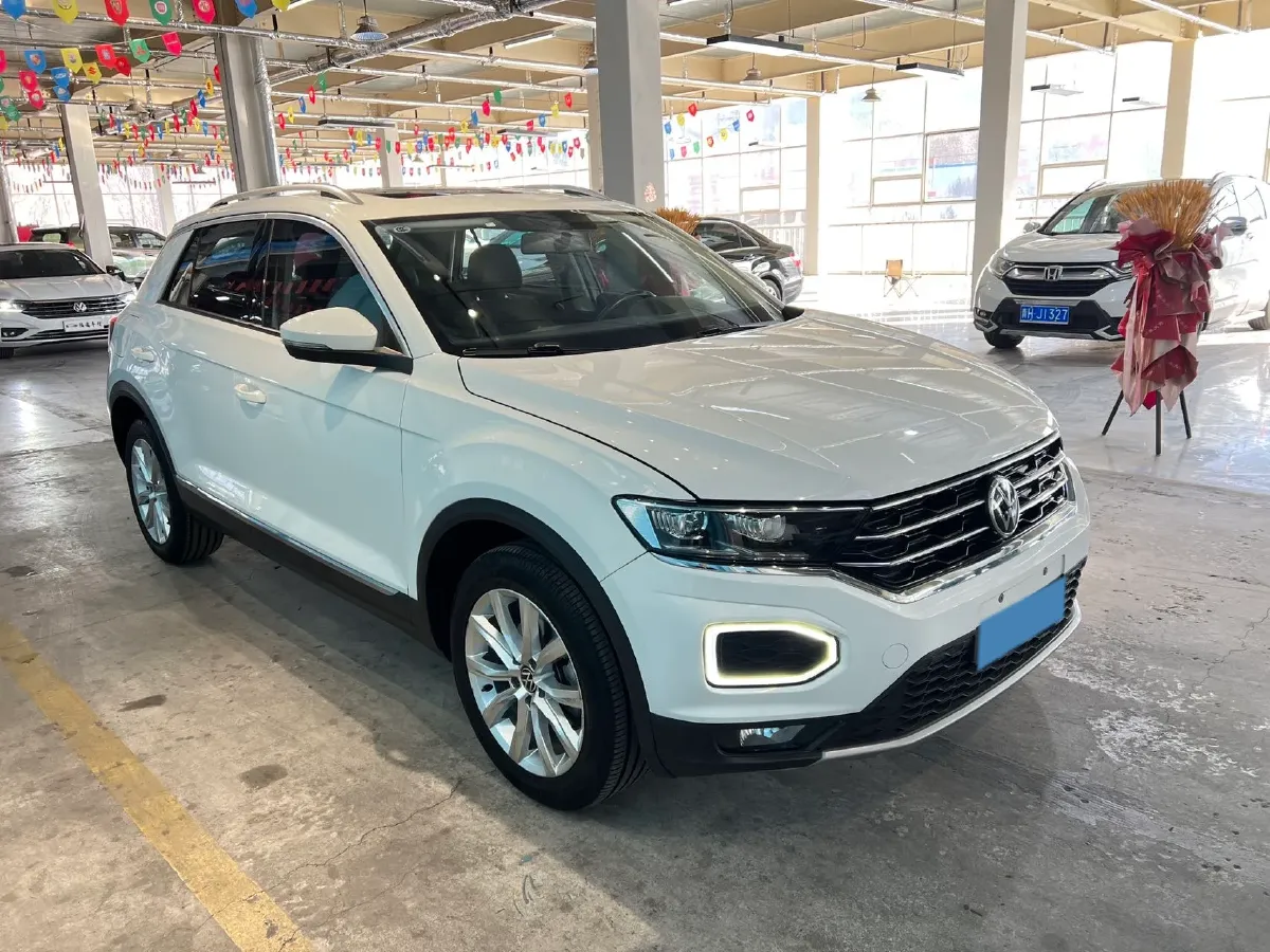 2022 Volkswagen T-Roc 1.4T 150HP L4 7DCT,autocango,china used car exporter,china ev exporter,chinese used car exporter,chinese used ev exporter