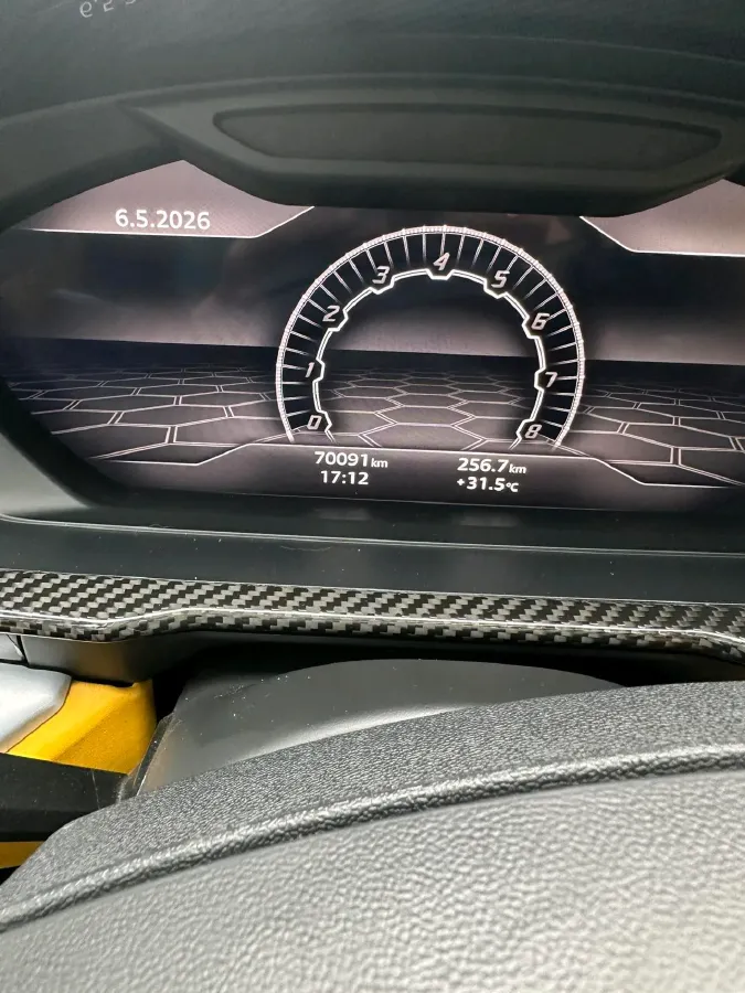 2021 Lamborghini Urus 4.0T 641HP V8 8AT,autocango,china used car exporter,china ev exporter,chinese used car exporter,chinese used ev exporter