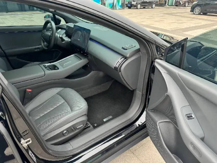 2024 Xpeng P7+ BEV 60.7KWH,autocango,china used car exporter,china ev exporter,chinese used car exporter,chinese used ev exporter