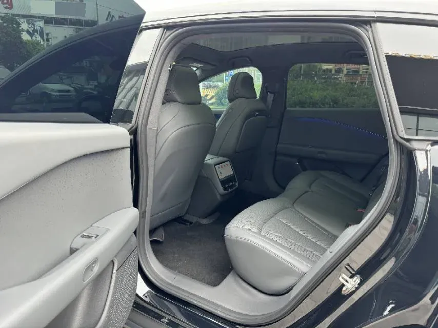 2024 Xpeng P7+ BEV 60.7KWH,autocango,china used car exporter,china ev exporter,chinese used car exporter,chinese used ev exporter