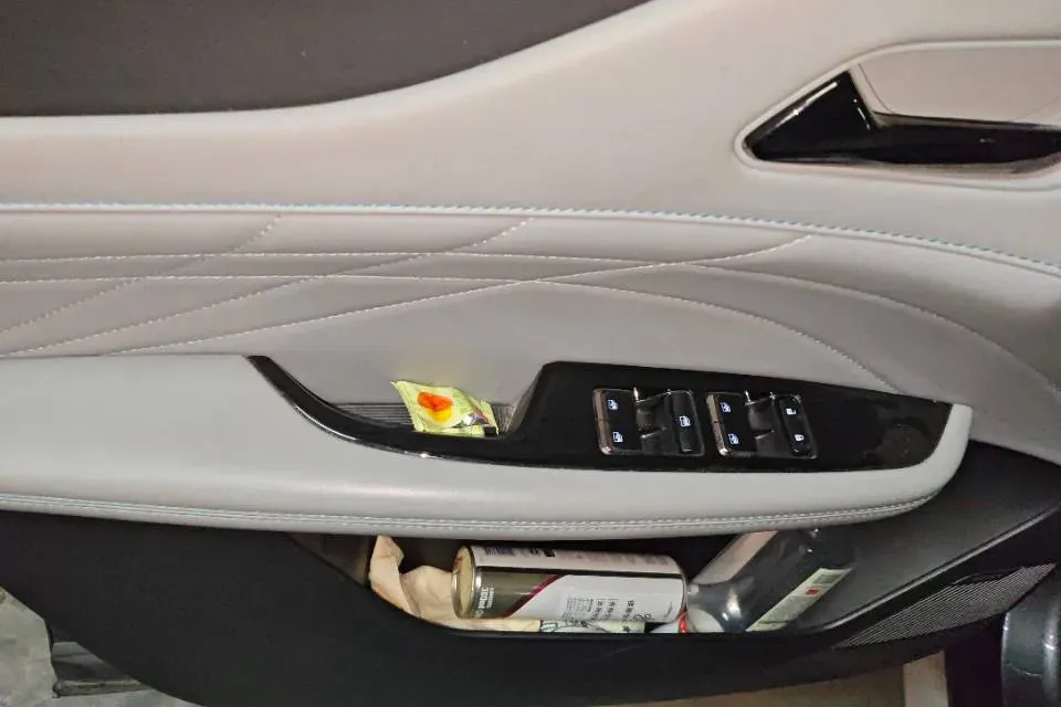 2024 ChangAn UNI-Z 1.5L 98HP L4 E-CVT PHEV 18.4KWH,autocango,china used car exporter,china ev exporter,chinese used car exporter,chinese used ev exporter