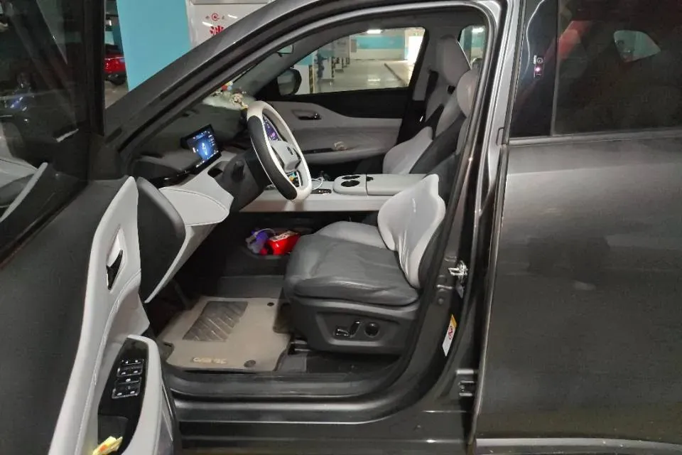 2024 ChangAn UNI-Z 1.5L 98HP L4 E-CVT PHEV 18.4KWH,autocango,china used car exporter,china ev exporter,chinese used car exporter,chinese used ev exporter