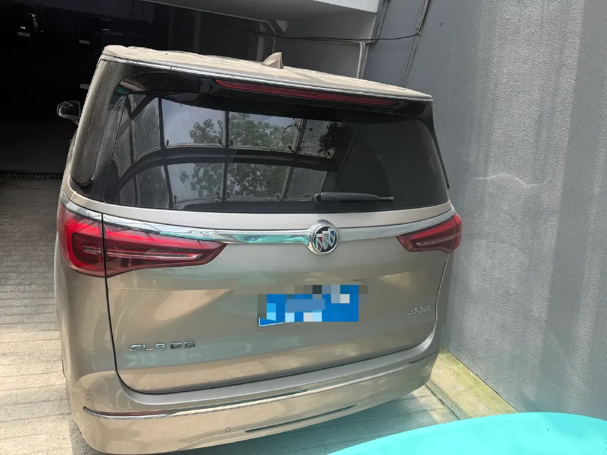 2023 Buick GL8 2.0T 237HP L4 9AT,autocango,china used car exporter,china ev exporter,chinese used car exporter,chinese used ev exporter