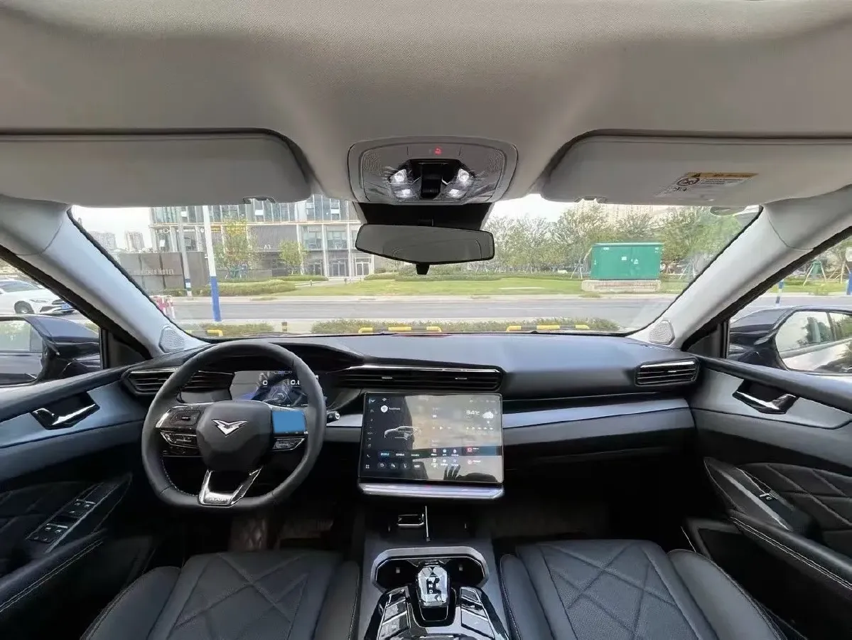 2023 KaiYi KunLun 2.0T 254HP L4 7DCT,autocango,china used car exporter,china ev exporter,chinese used car exporter,chinese used ev exporter