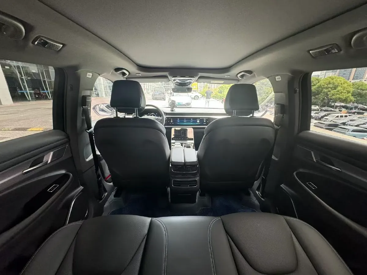 2022 ARCFOX αT BEV 65.6KWH,autocango,china used car exporter,china ev exporter,chinese used car exporter,chinese used ev exporter
