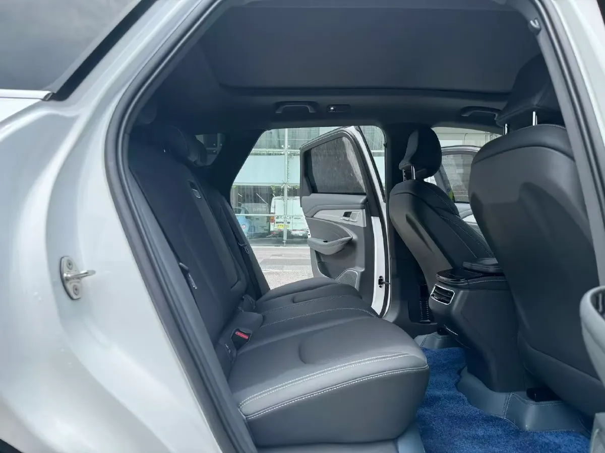 2022 ARCFOX αT BEV 65.6KWH,autocango,china used car exporter,china ev exporter,chinese used car exporter,chinese used ev exporter