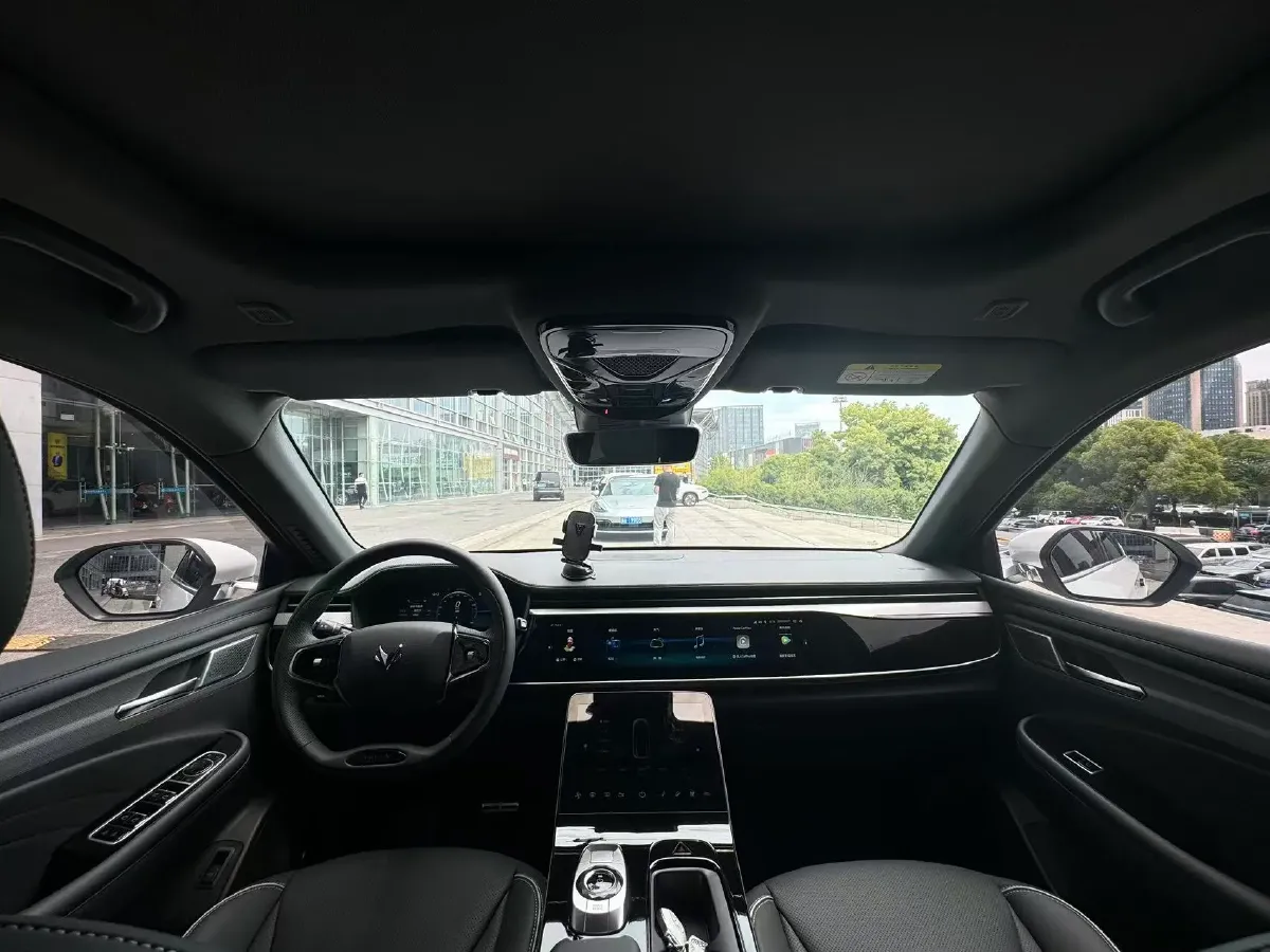 2022 ARCFOX αT BEV 65.6KWH,autocango,china used car exporter,china ev exporter,chinese used car exporter,chinese used ev exporter