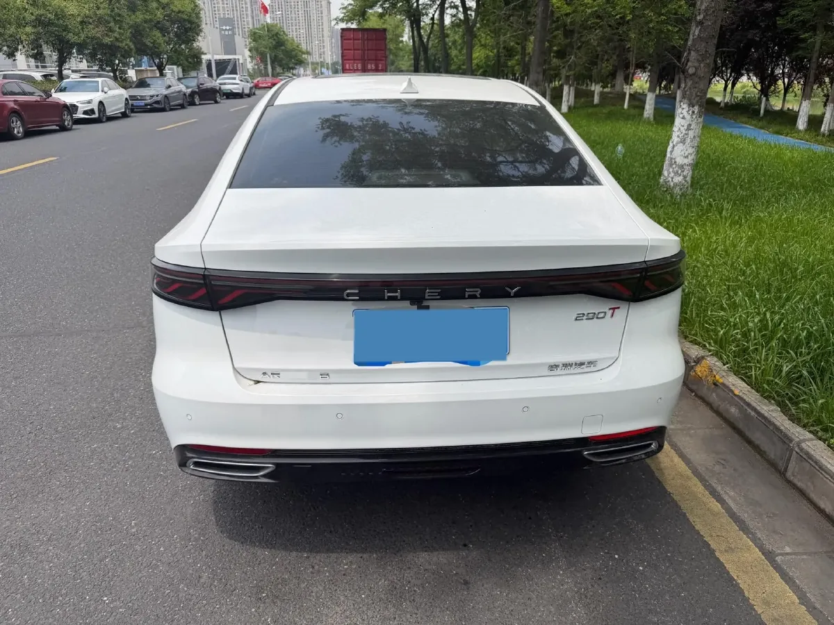 2025 Chery Arrizo 8 Pro 1.6T 197HP L4 7DCT,autocango,china used car exporter,china ev exporter,chinese used car exporter,chinese used ev exporter