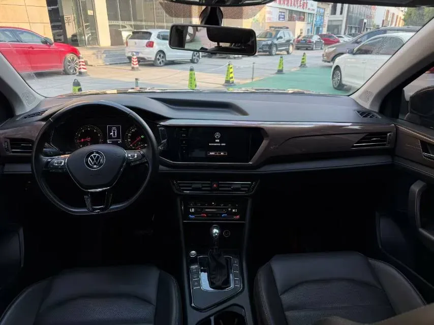 2021 Volkswagen Tharu 1.4T 150HP L4 7DCT,autocango,china used car exporter,china ev exporter,chinese used car exporter,chinese used ev exporter