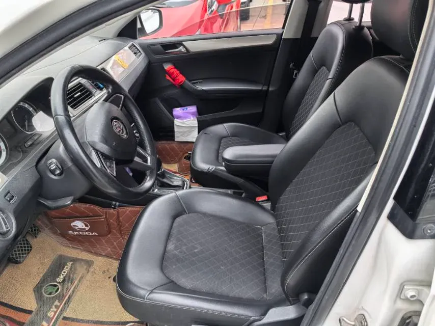 2019 SWM G01 1.5T 156HP L4 6AT,autocango,china used car exporter,china ev exporter,chinese used car exporter,chinese used ev exporter