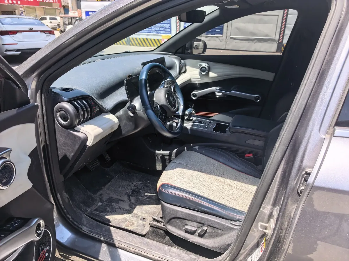 2022 Hycan Z03 BEV 64.23KWH,autocango,china used car exporter,china ev exporter,chinese used car exporter,chinese used ev exporter