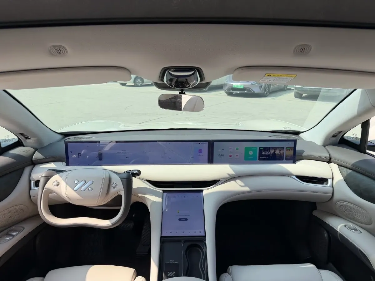 2023 IM LS6 BEV 71KWH,autocango,china used car exporter,china ev exporter,chinese used car exporter,chinese used ev exporter