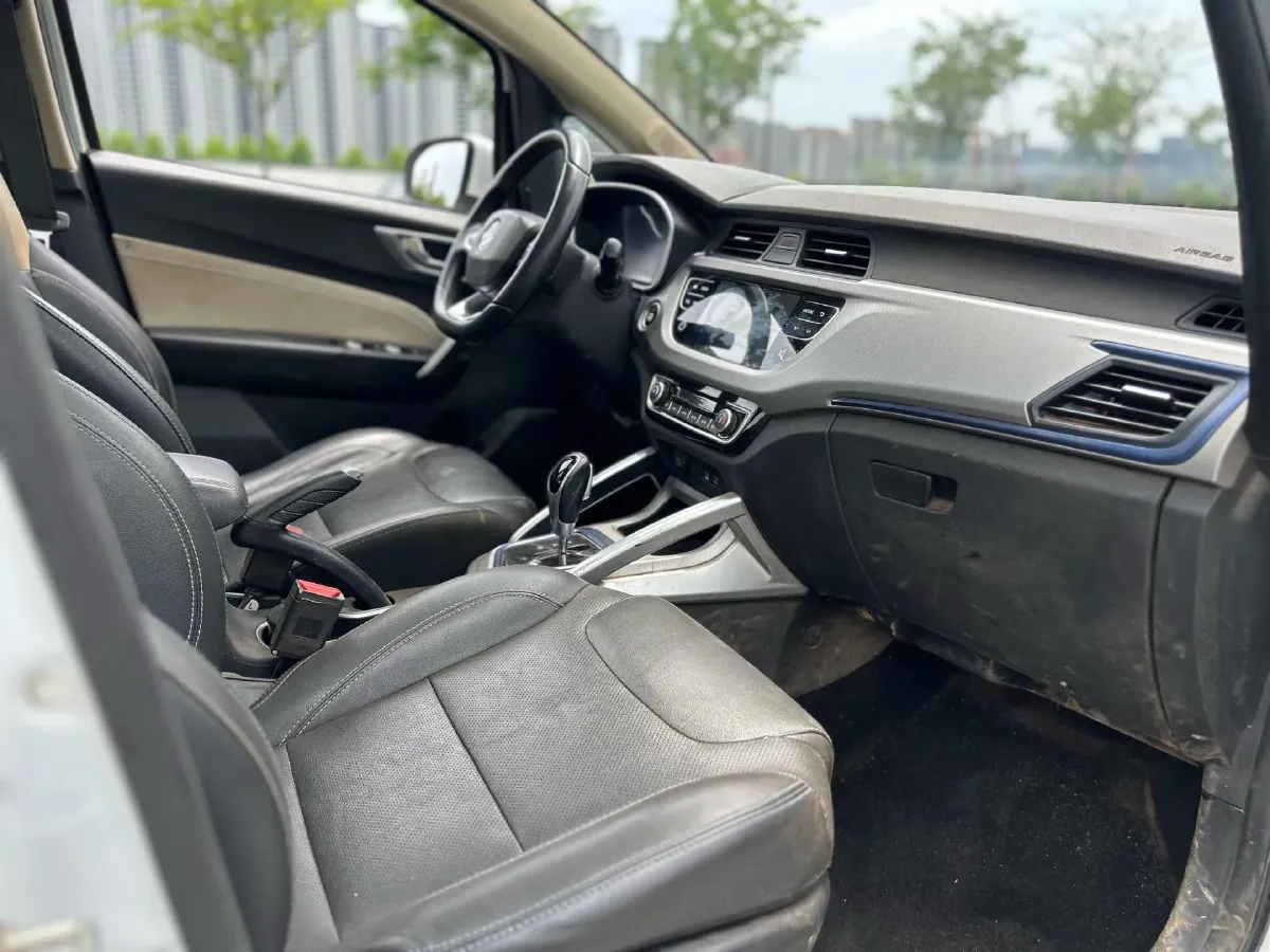 2020 Livan Maple 30X BEV 37KWH,autocango,china used car exporter,china ev exporter,chinese used car exporter,chinese used ev exporter