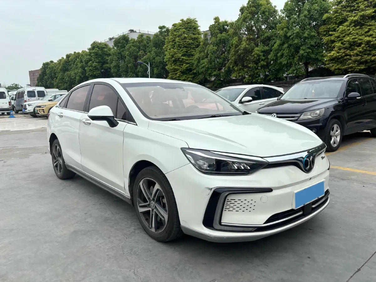 2018 BeiJing Auto EU5 BEV 60.23KWH,autocango,china used car exporter,china ev exporter,chinese used car exporter,chinese used ev exporter