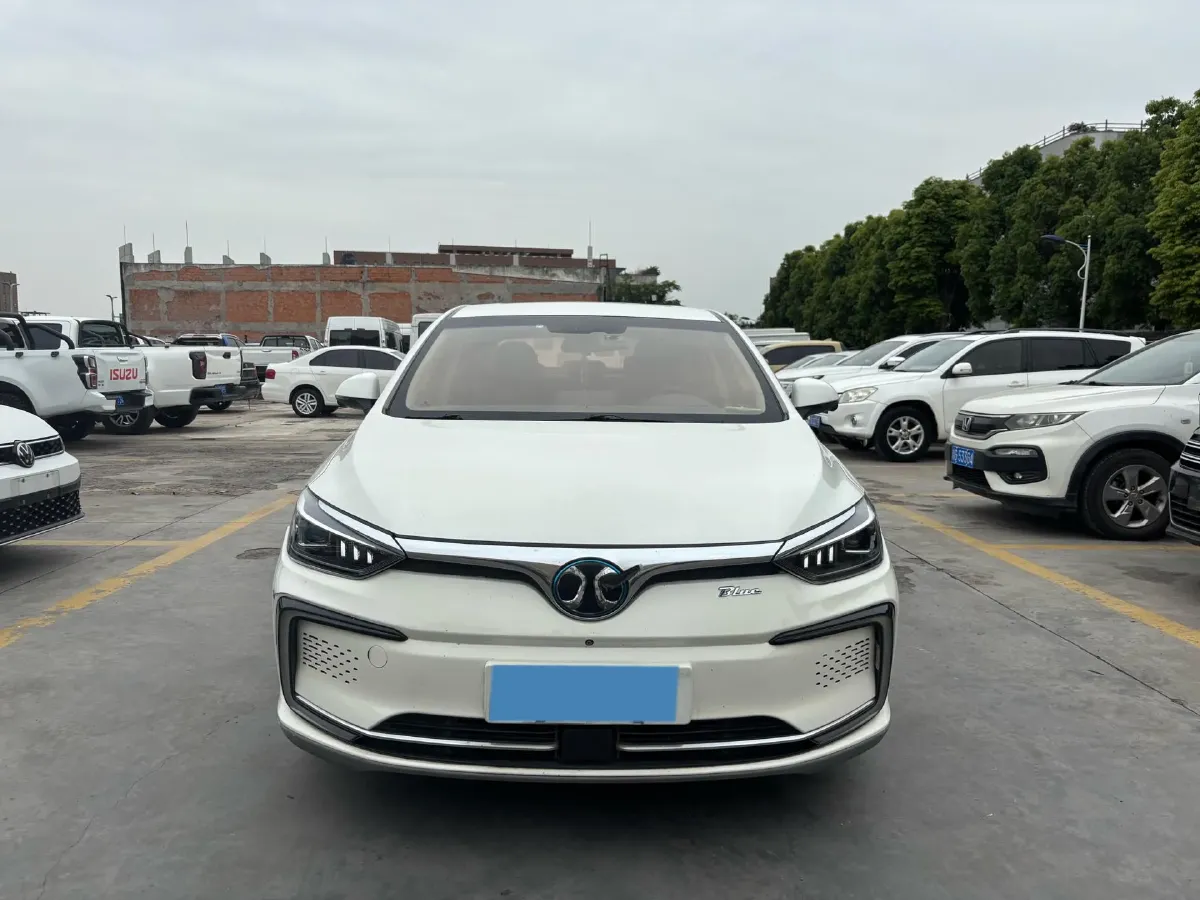 2018 BeiJing Auto EU5 BEV 60.23KWH,autocango,china used car exporter,china ev exporter,chinese used car exporter,chinese used ev exporter