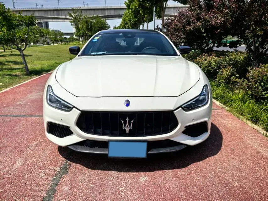 2018 Maserati Ghibli 3.0T 350HP V6 8AT,autocango,china used car exporter,china ev exporter,chinese used car exporter,chinese used ev exporter