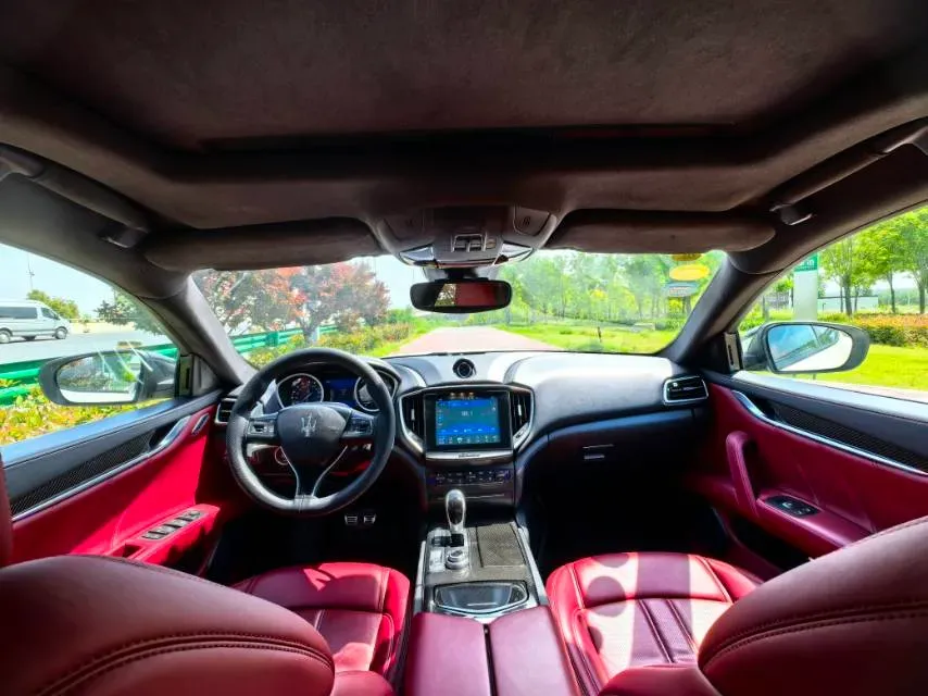 2018 Maserati Ghibli 3.0T 350HP V6 8AT,autocango,china used car exporter,china ev exporter,chinese used car exporter,chinese used ev exporter
