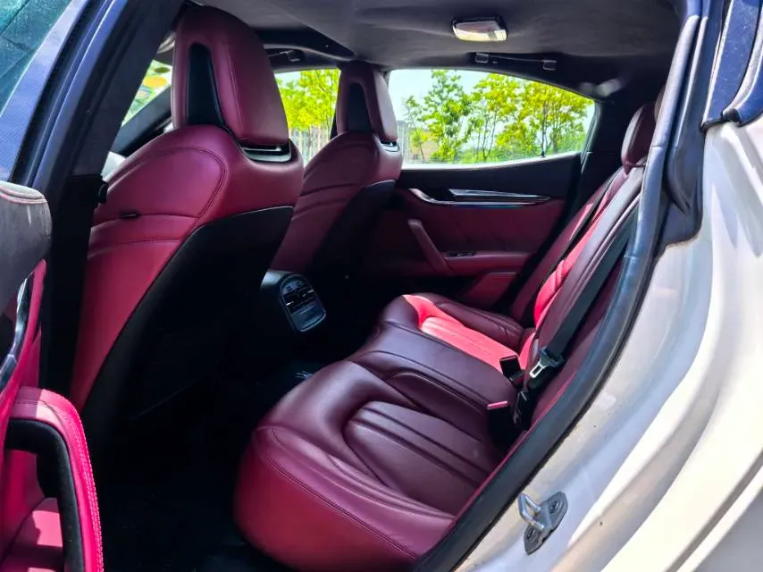 2018 Maserati Ghibli 3.0T 350HP V6 8AT,autocango,china used car exporter,china ev exporter,chinese used car exporter,chinese used ev exporter