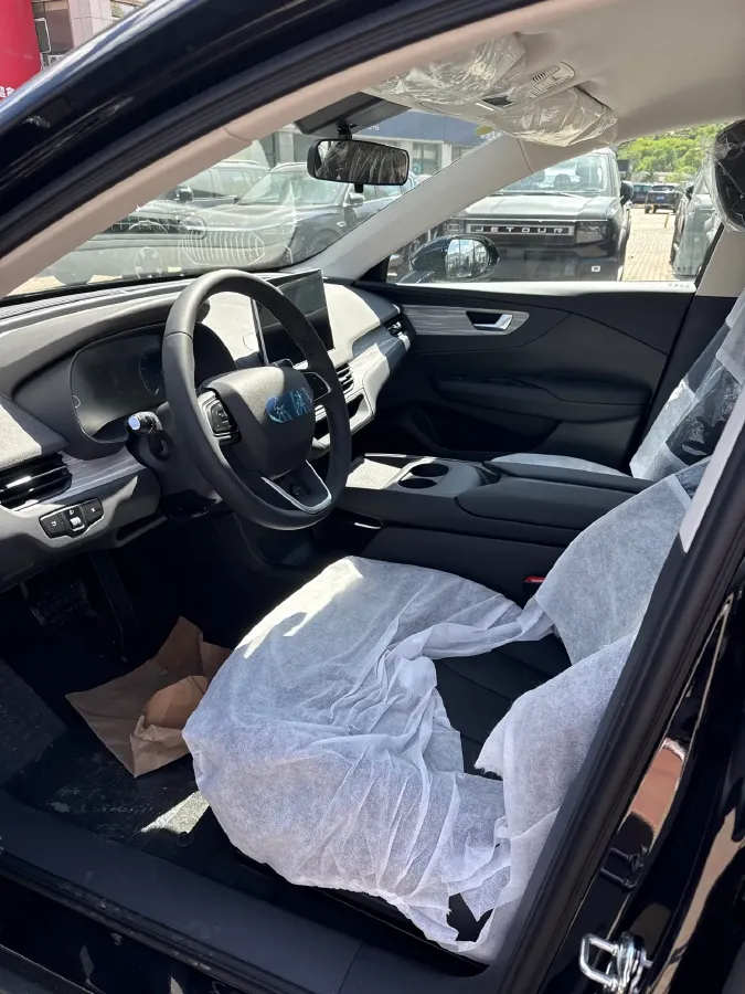 2025 HongQi E-QM5 BEV,autocango,china used car exporter,china ev exporter,chinese used car exporter,chinese used ev exporter
