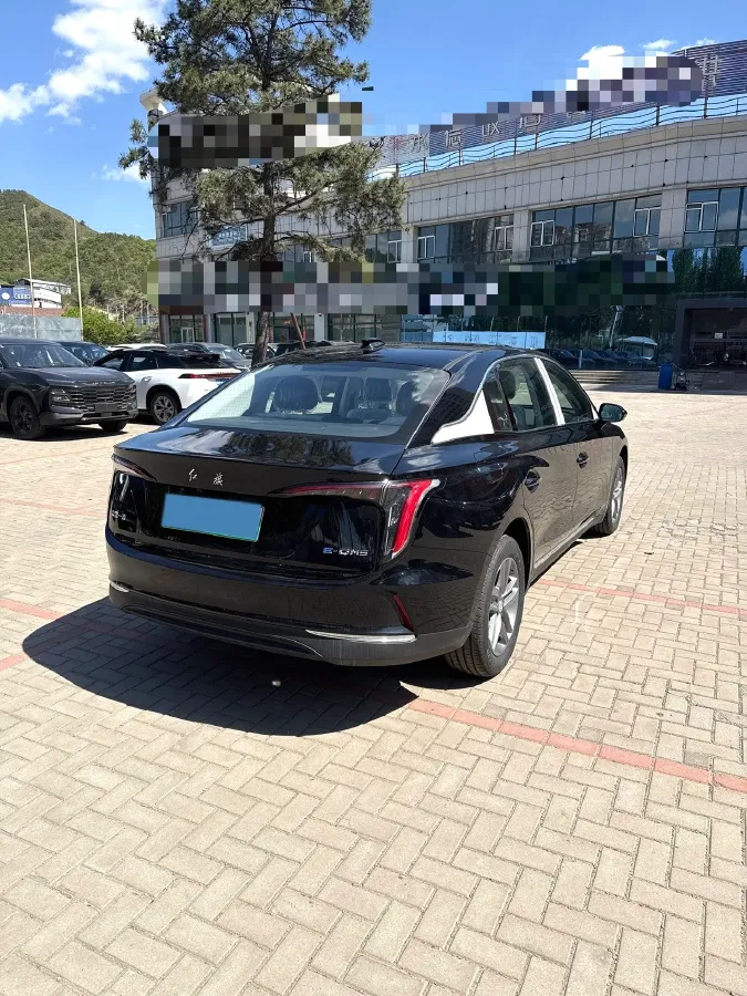 2025 HongQi E-QM5 BEV,autocango,china used car exporter,china ev exporter,chinese used car exporter,chinese used ev exporter