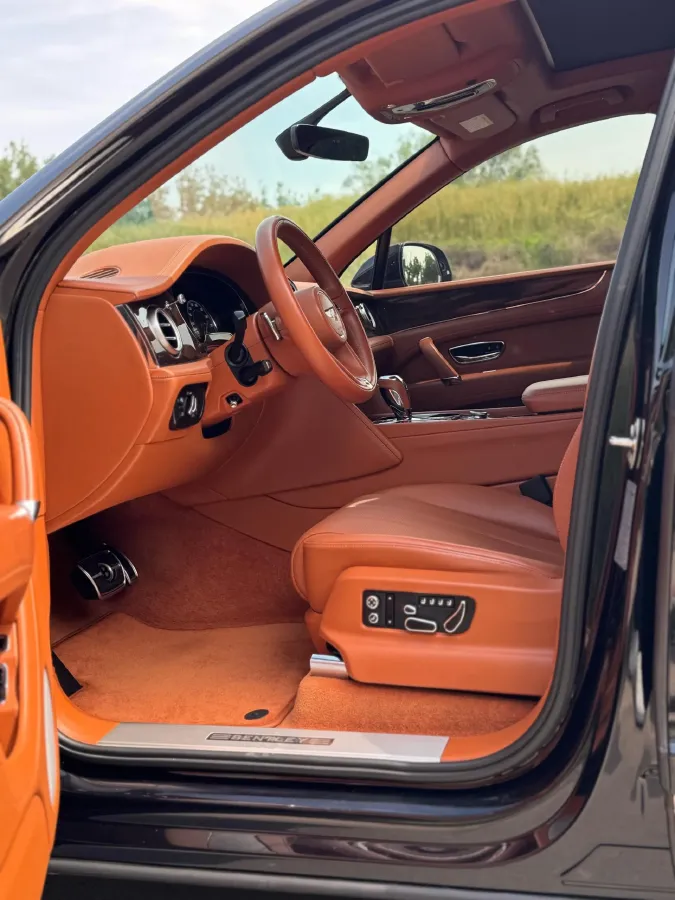 2017 Bentley Flying Spur 4.0T 507HP V8 8AT,autocango,china used car exporter,china ev exporter,chinese used car exporter,chinese used ev exporter