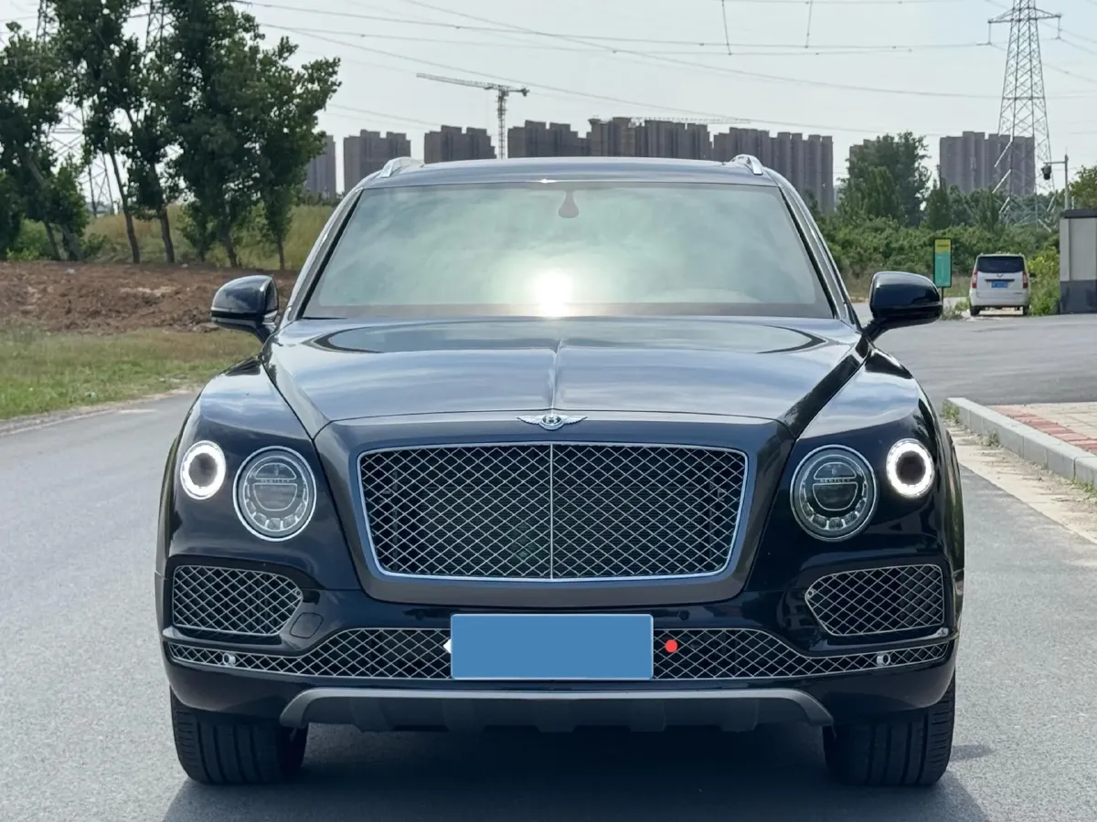 2017 Bentley Flying Spur 4.0T 507HP V8 8AT,autocango,china used car exporter,china ev exporter,chinese used car exporter,chinese used ev exporter