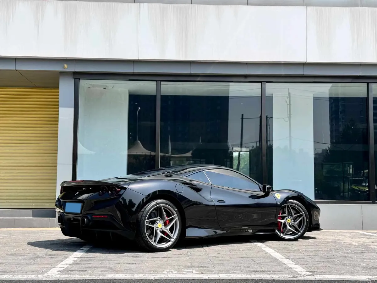 2019 Aston Martin DB11 5.2T 639HP V12 8AT,autocango,china used car exporter,china ev exporter,chinese used car exporter,chinese used ev exporter